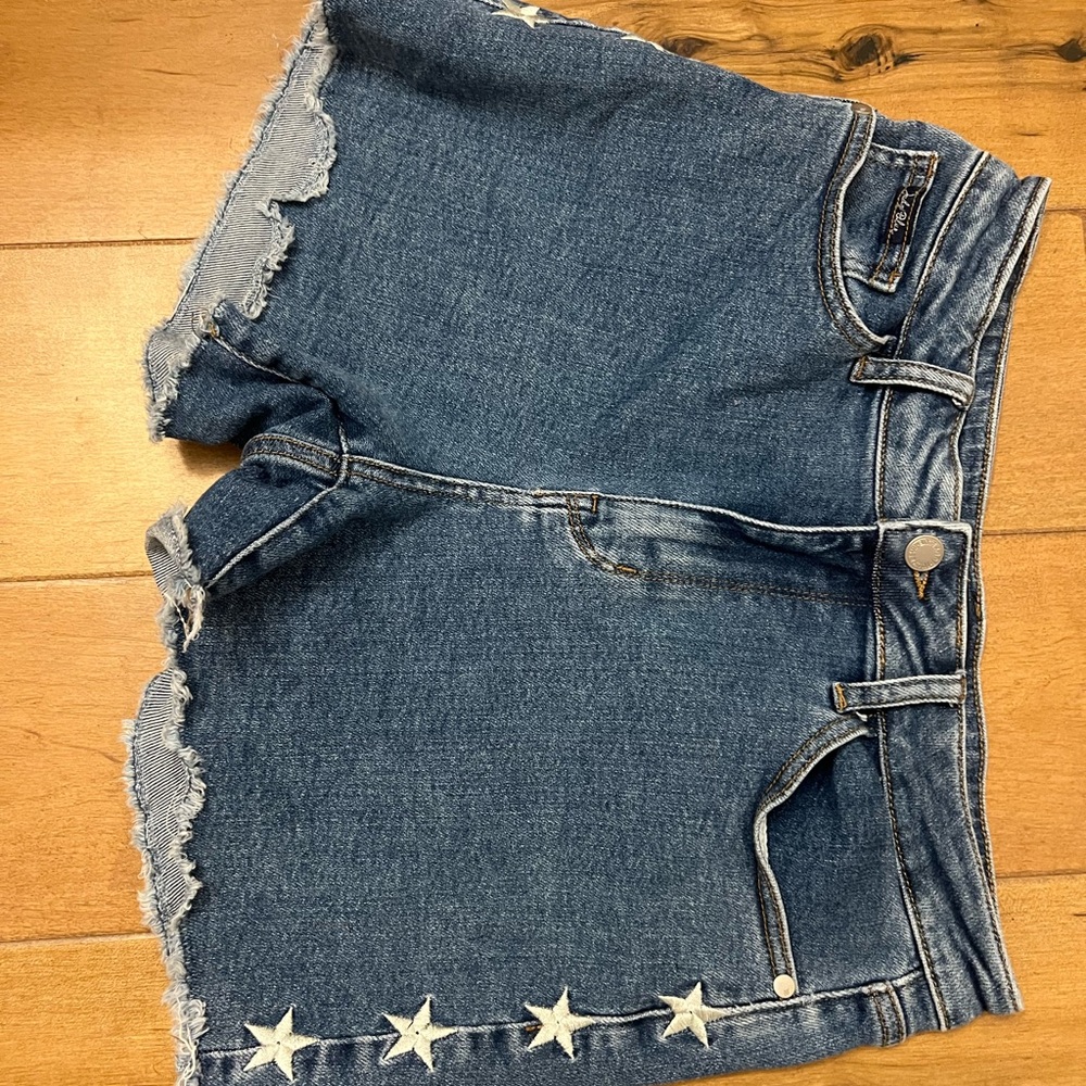 Judy Blue Denim Star-Embellished Women's Shorts